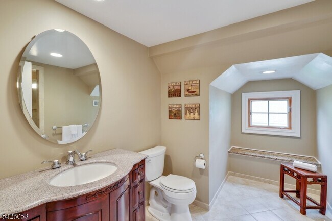 Building Photo - 236 Long Hill Dr