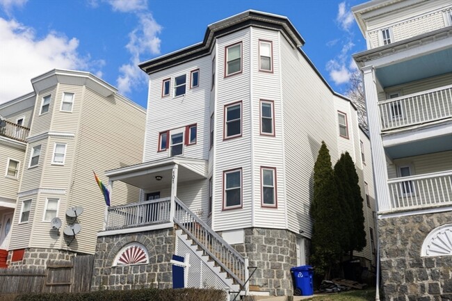 Building Photo - 101 Draper St