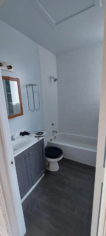 Building Photo - 1242 S Albany Ave