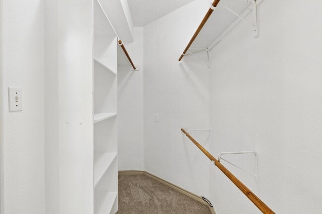 Building Photo - 500 Errol Dr