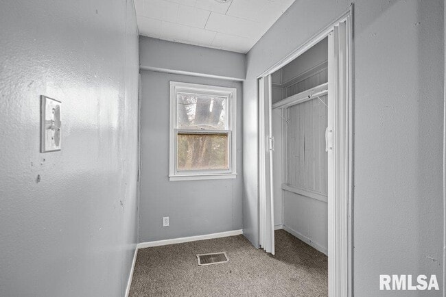 Building Photo - 2215 17th St