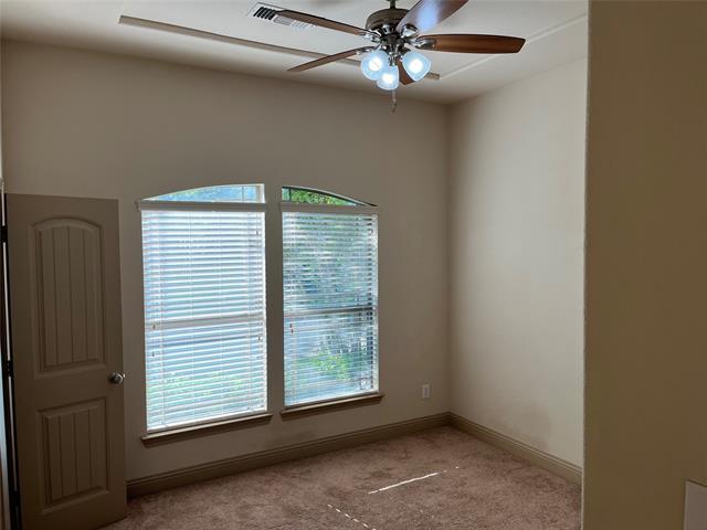 Building Photo - 817 La Cima