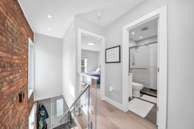 Building Photo - EAST FRANKLINTON ARTIST DISTRICT!  SUNNY NEWLY RENOVATED HOME on DOUBLE LOT