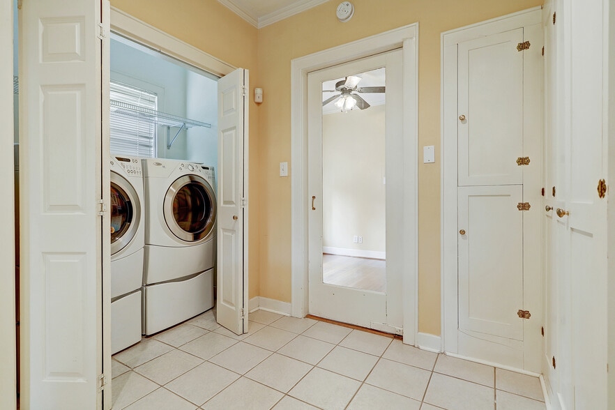 Full Size Washer and Dryer - 1710 Rosedale St