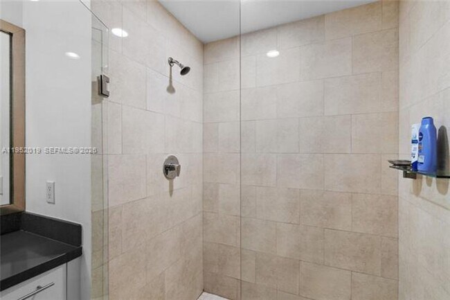 Building Photo - 90 SW 3rd St