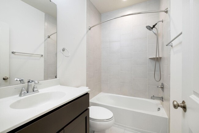 Building Photo - 16560 Crabbs Branch Way