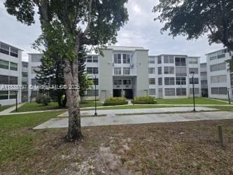 Building Photo - 1351 NE 191st St