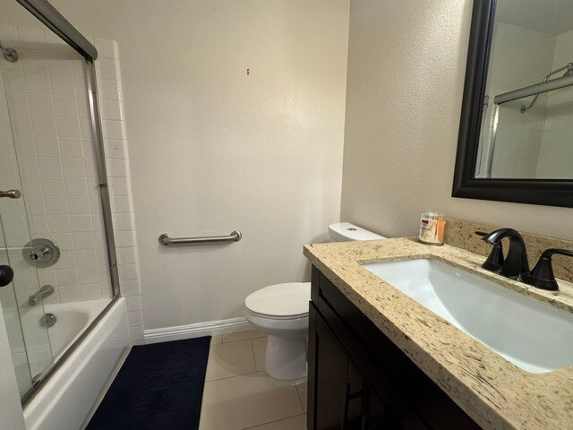 Building Photo - 670 Kumquat Way
