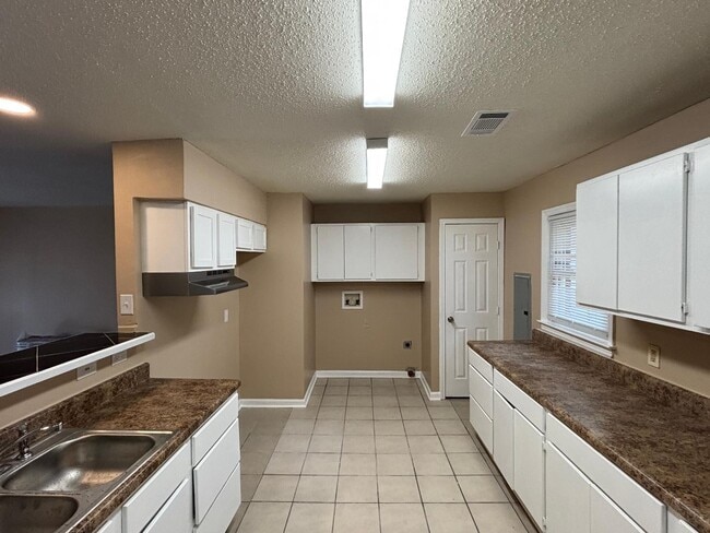 Building Photo - 1968 Gayle Ave