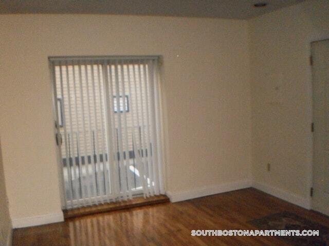 Building Photo - 550 E 3rd St