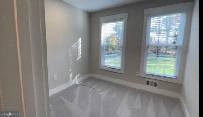 Building Photo - 2504 Little River Rd