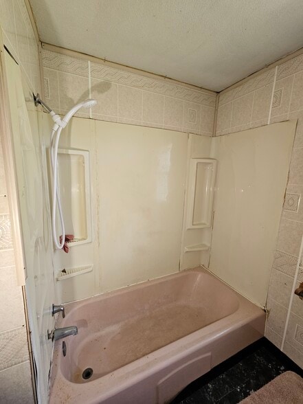 Building Photo - 1611 Mousette Ln