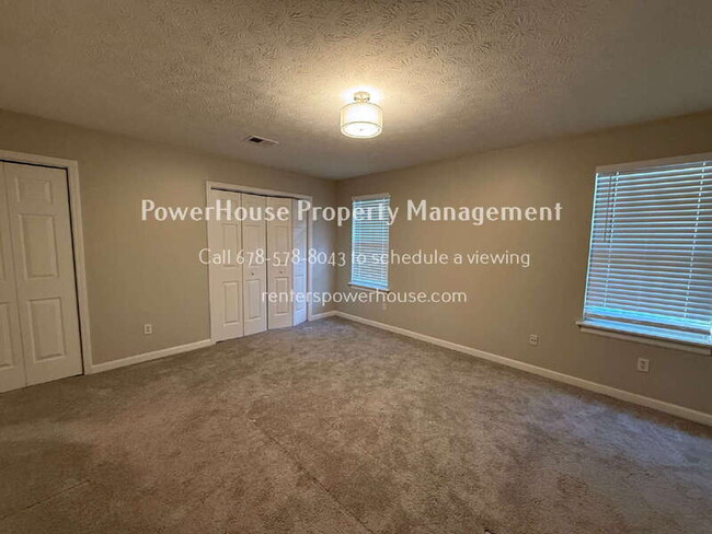 Building Photo - 217 Farmville Ct