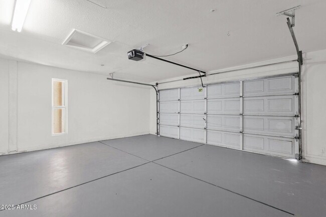 Building Photo - 22365 N 69th Ave