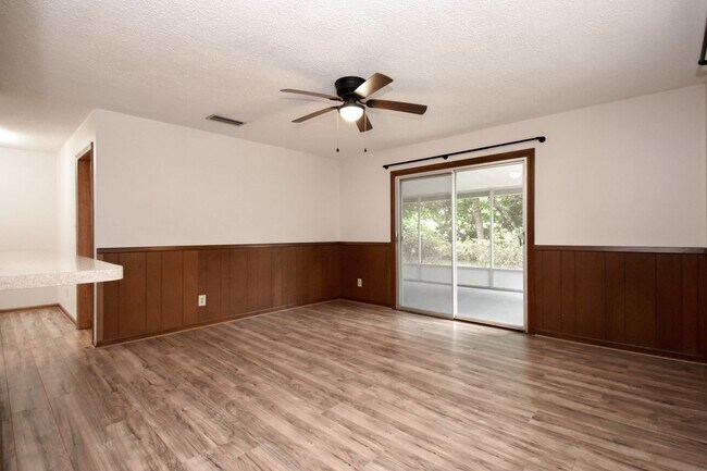 Building Photo - 3658 NW 40th Pl