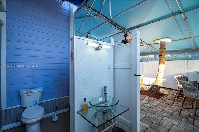 Building Photo - 474 Peninsula Dr