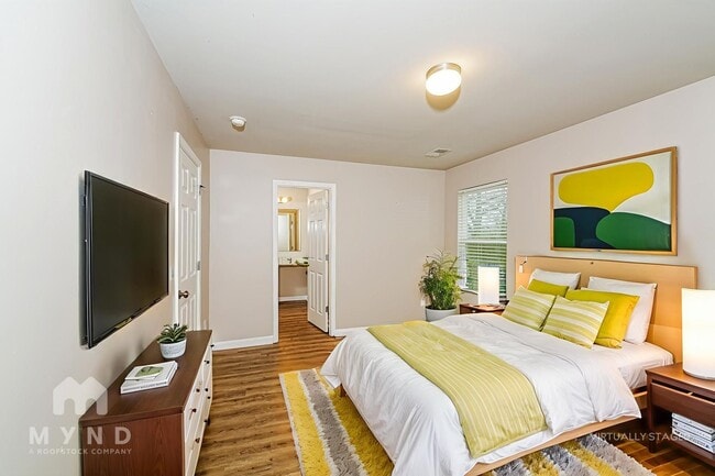 Building Photo - 132 Patriot Point Dr