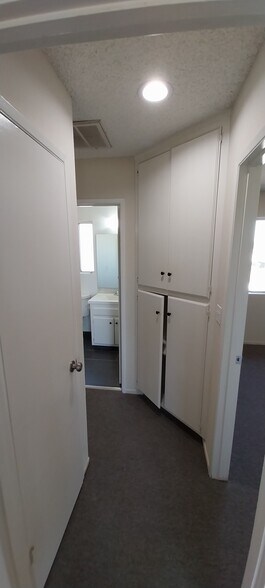 Building Photo - 1009 33rd St