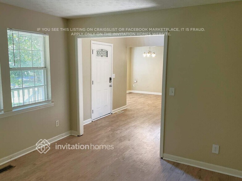 Building Photo - 6615 Gigi Dr
