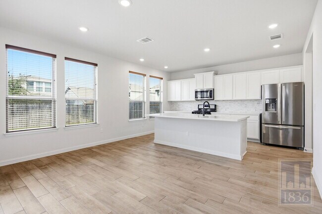 Building Photo - 8309 Greyhawk Cv