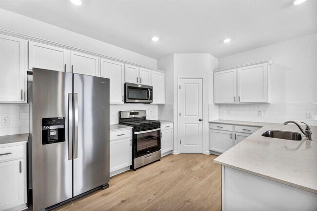 Building Photo - 505 Brooks Ranch Dr