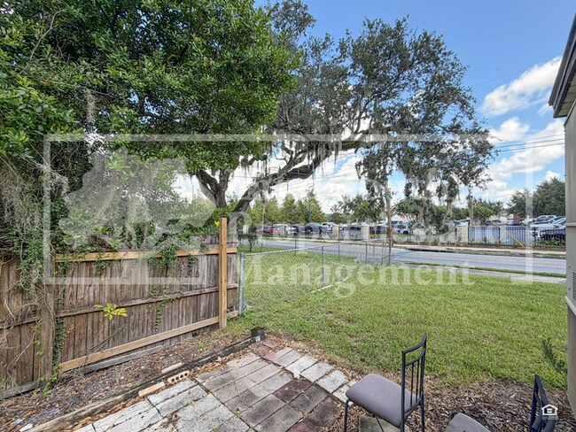 Building Photo - 1529 Unitah Ave