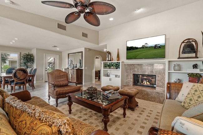 Building Photo - 99 Conejo Cir