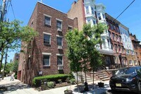 Building Photo - 600 Jefferson St