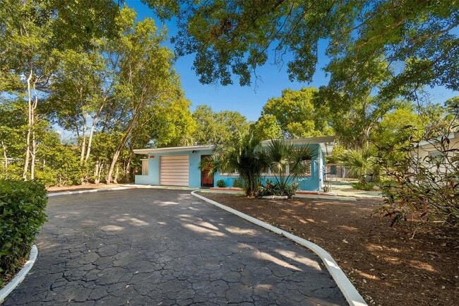 Building Photo - 5857 4th Ave N