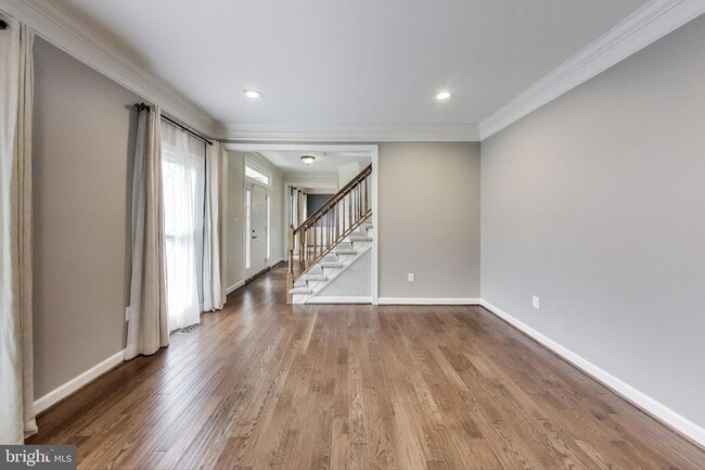 Building Photo - 114 Fordham Dr