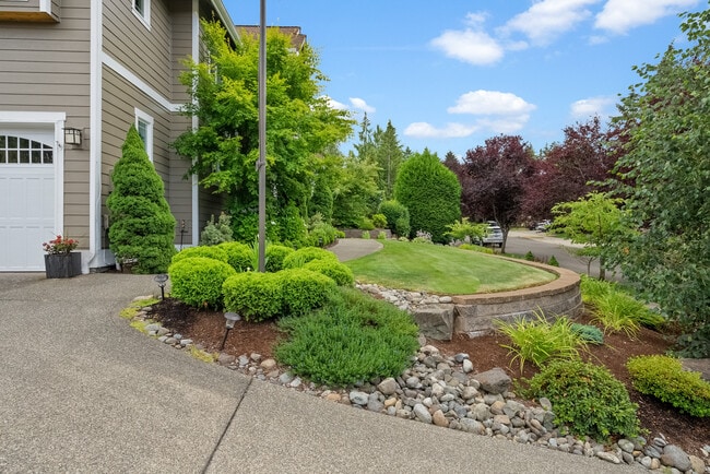 Building Photo - 11311 66th Ave