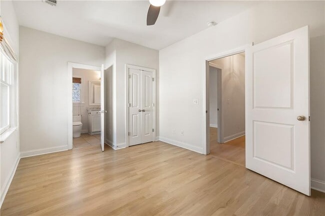 Building Photo - 2350 Melina Pl