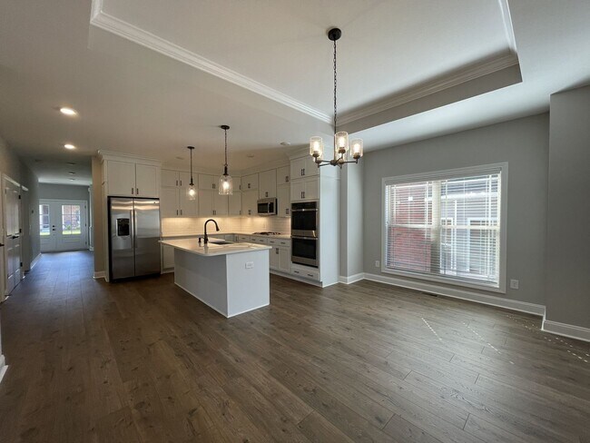 Building Photo - 456 Pond Apple Rd