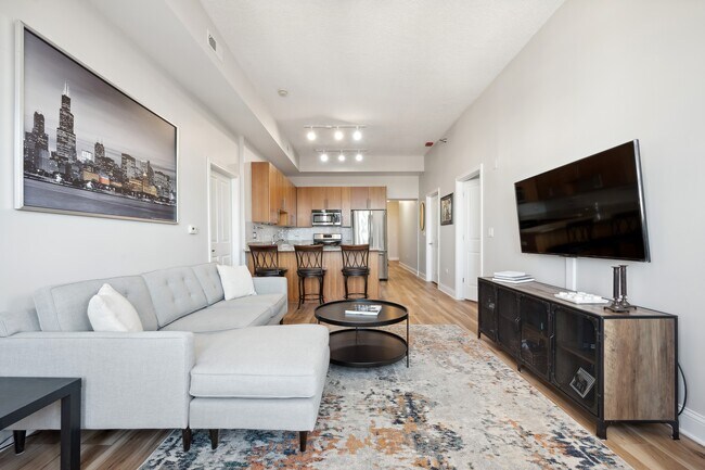 Building Photo - 1464 S Michigan Ave