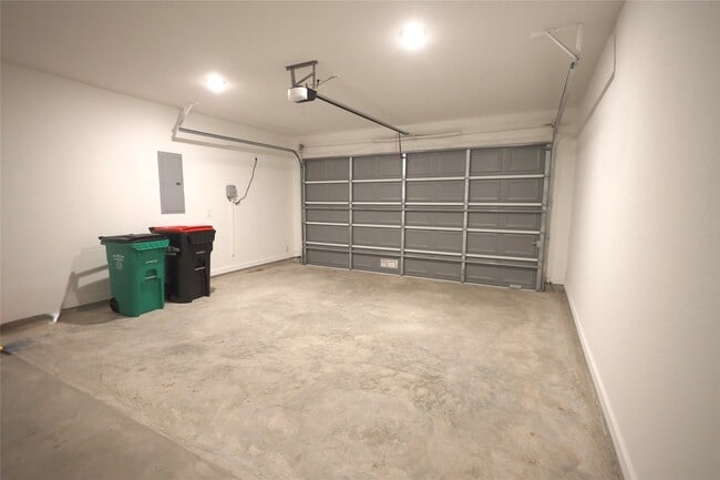 Building Photo - 27003 Golden Isle Ln