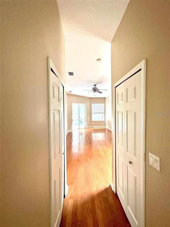 Building Photo - 10325 Sandy Marsh Ln