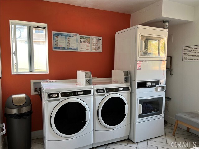 Building Photo - 312 Broadway St