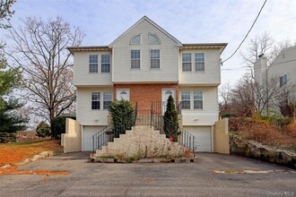 Building Photo - 1 A Putnam Ave