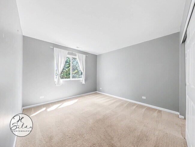 Building Photo - 3190 Ronan Dr