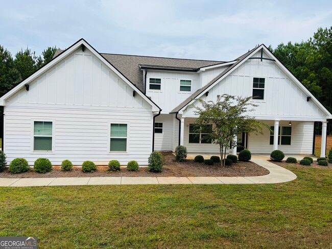 Primary Photo - 1417 Rock House Rd