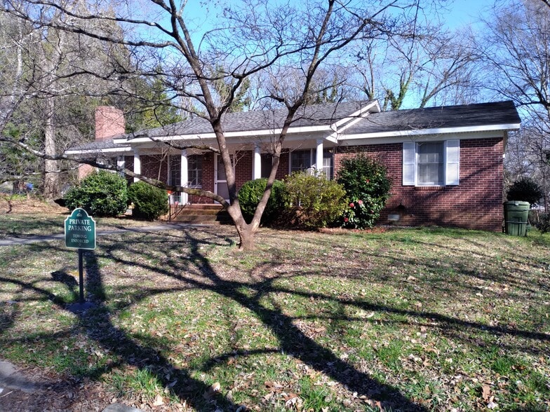 Front Yard - 102 Clemson St