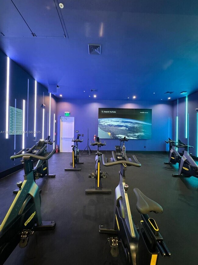 Building Photo - 7661 NW 107th Ave