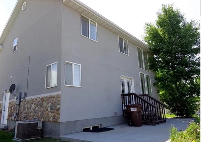 Building Photo - 8672 Dove Meadows Ln