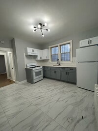 Building Photo - 521 S 16th St
