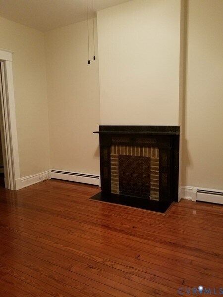 Building Photo - 416 Strawberry St