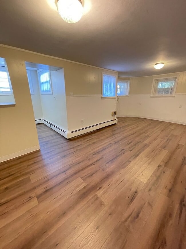 Building Photo - 17 Liberty St WH