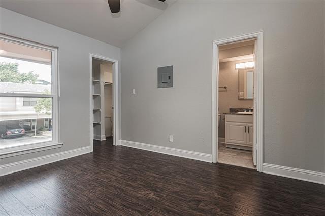 Building Photo - 3798 Vitruvian Way
