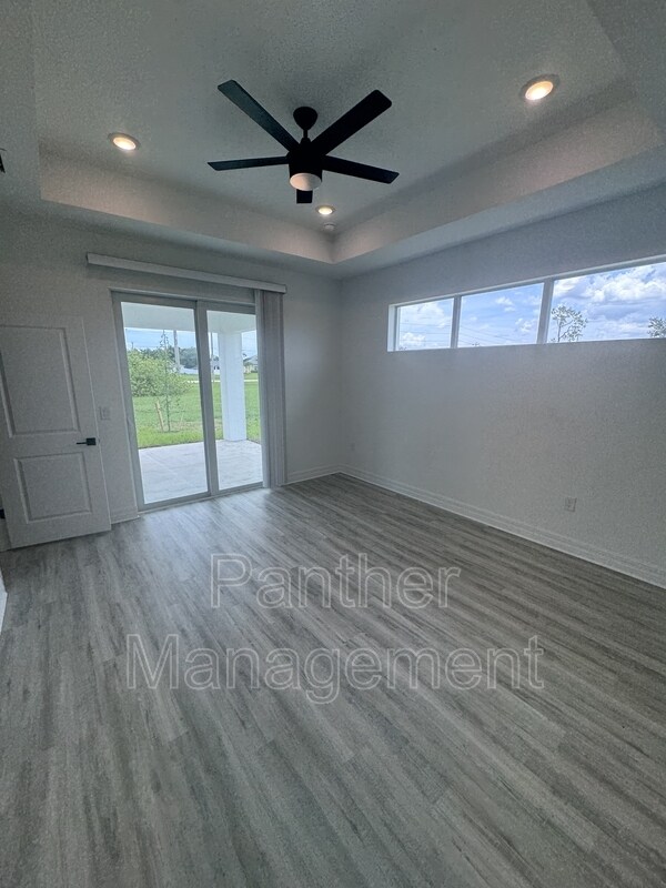Building Photo - 1724 NW 24th Ave