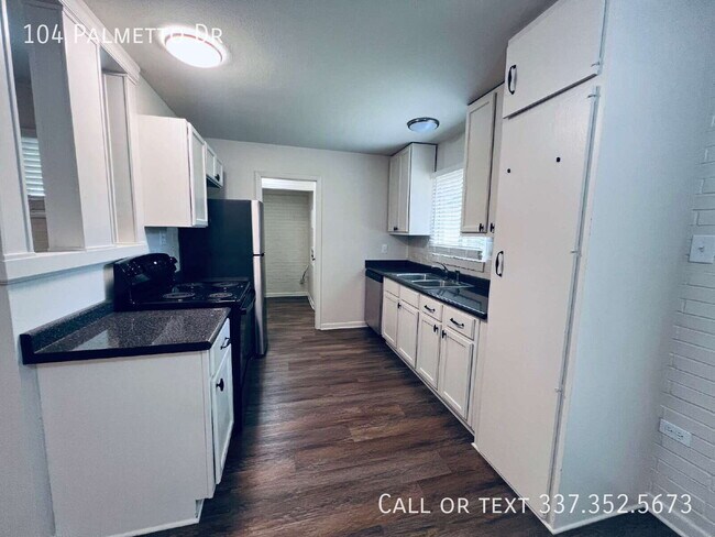 Building Photo - 104 Palmetto Dr
