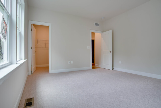 Third Bedroom Upstairs - 1419 Cottage St SW